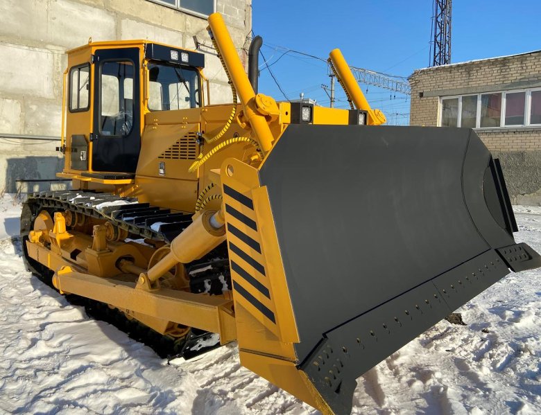 Бульдозер шантуй sd32