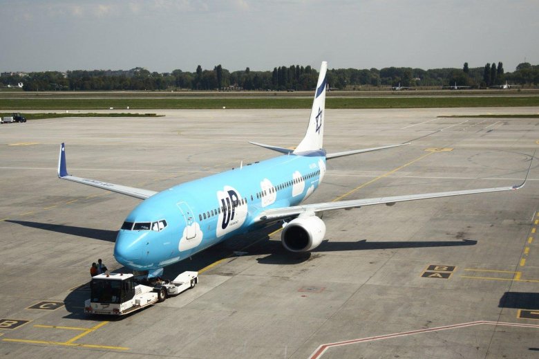 Боинг 737 klm