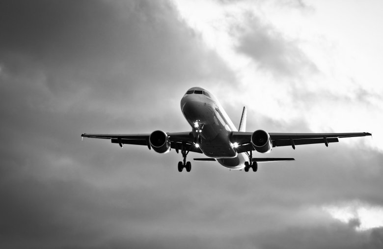 Самолеты улетают