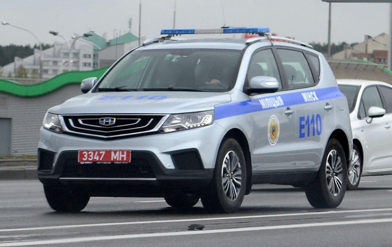 Geely atlas police