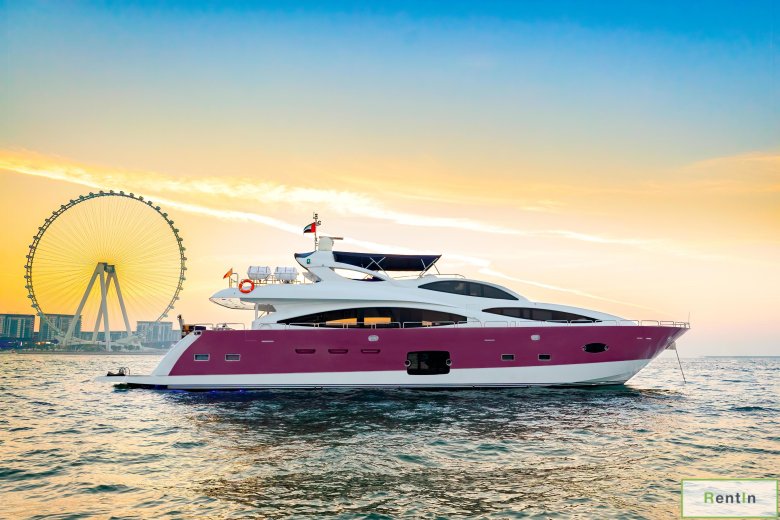 Шикарная яхта