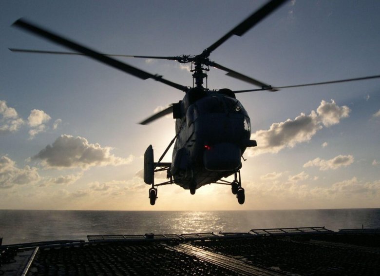 Палубный вертолет