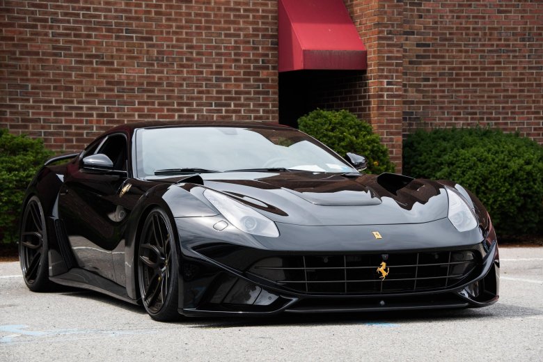 Ferrari f12 berlinetta black