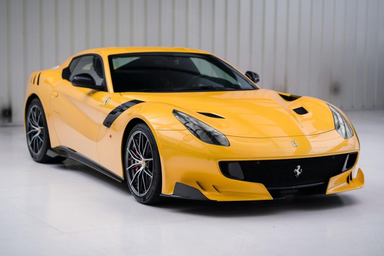 Ferrari f12 tdf (350 k)