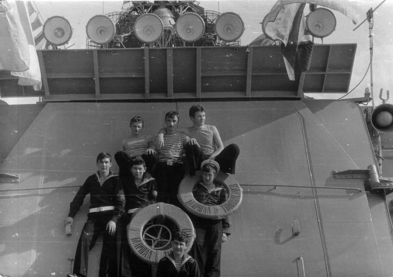 Крейсер александр невский северный флот 1981 год .