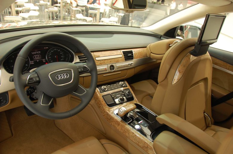 Салон ауди а 8