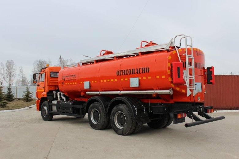 Камаз топливозаправщик