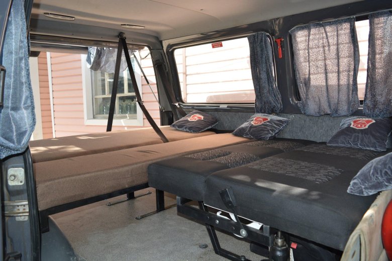 Газ-2217 соболь салон автодом