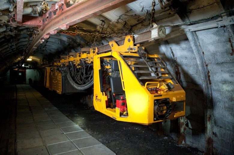 Шахтный дизелевоз феррит 110