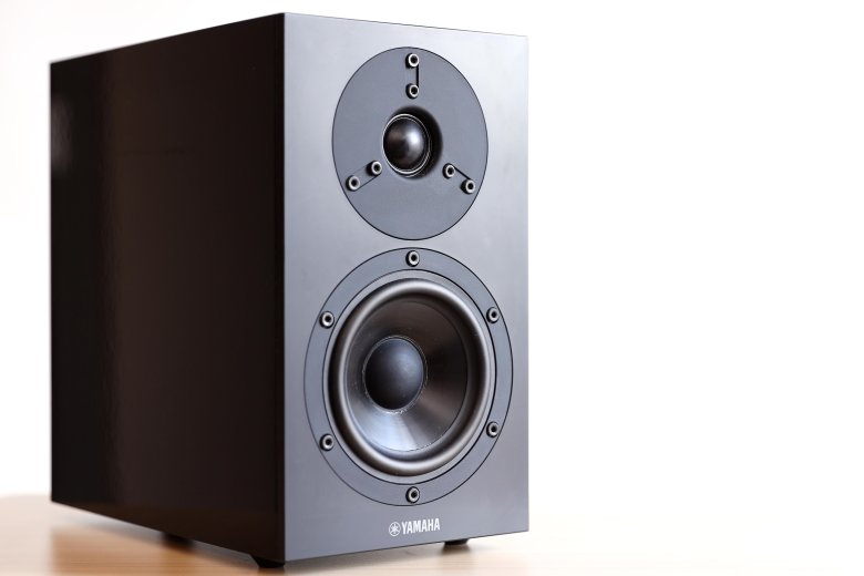 Полочная акустика