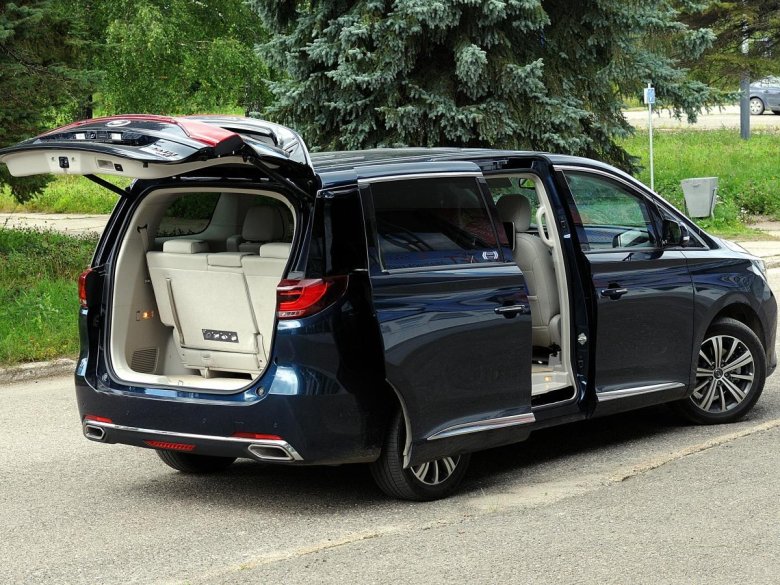 Китайский минивэн gac gm 8