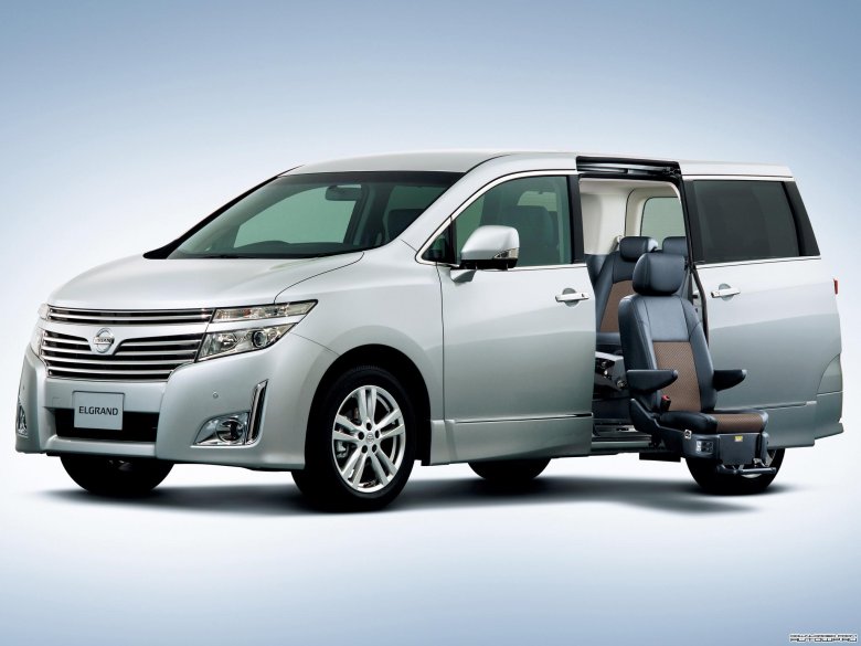Nissan elgrand 2011