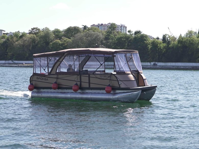 Моторный катамаран скат 6800