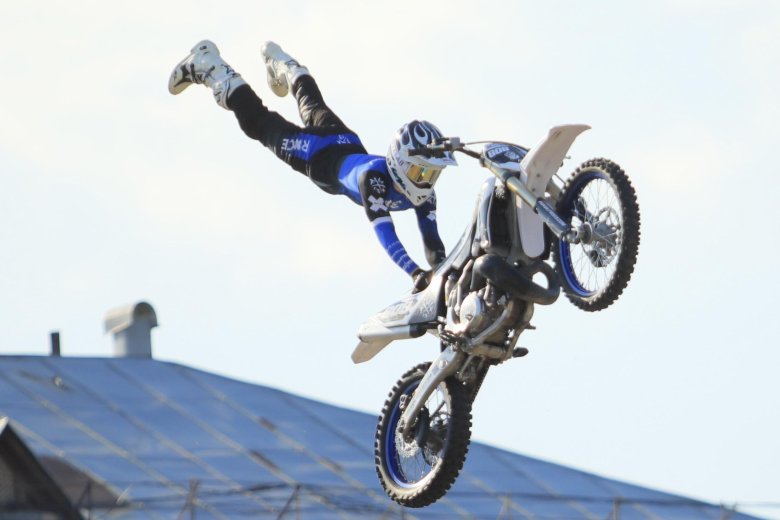 Freestyle motocross