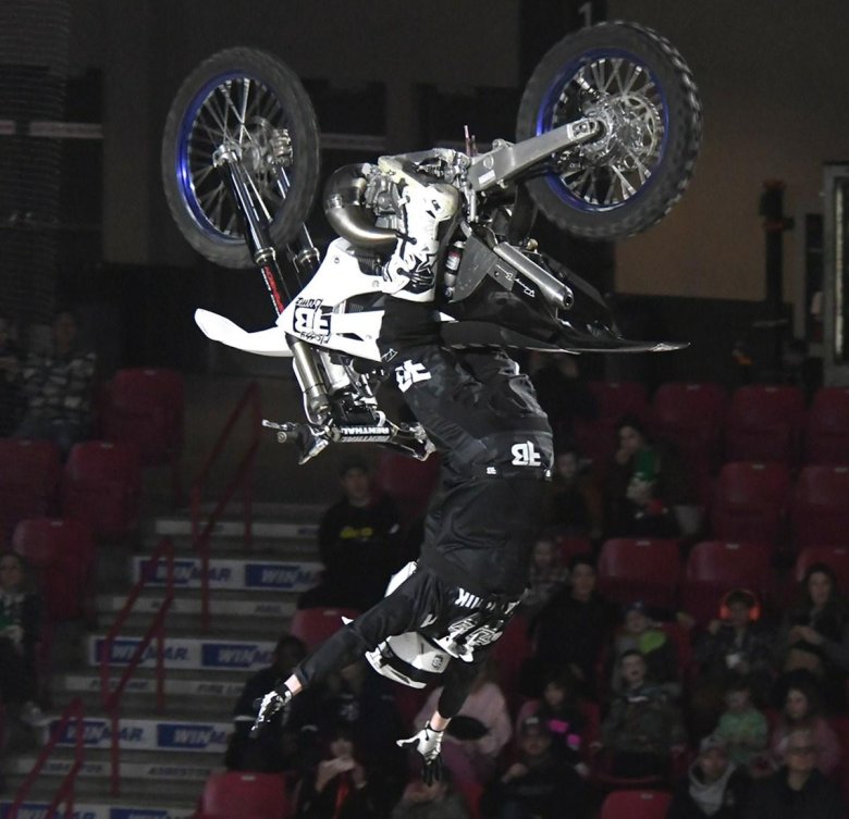 Том пажес мотофристайл