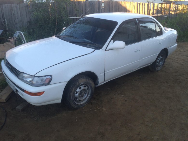 Toyota corolla 1993 белая
