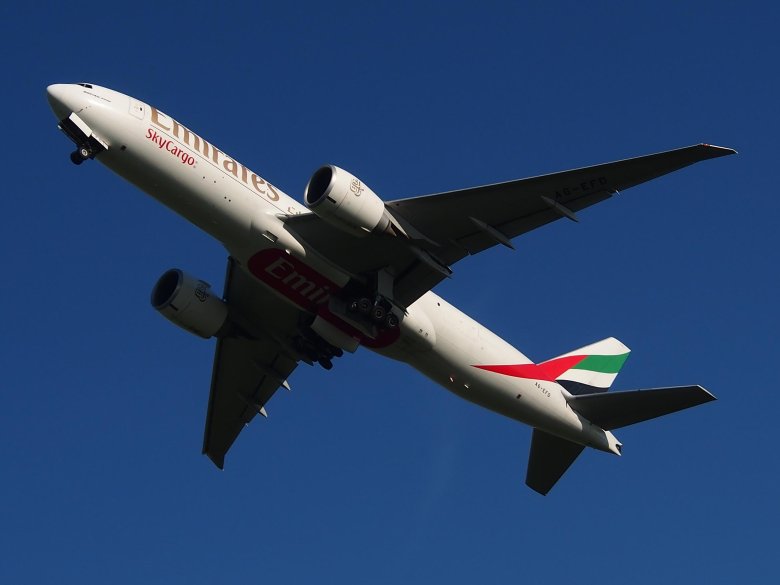 Boeing 737 emirates
