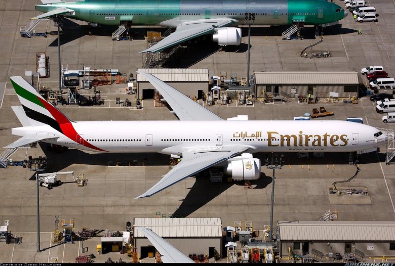 Emirates boeing 777