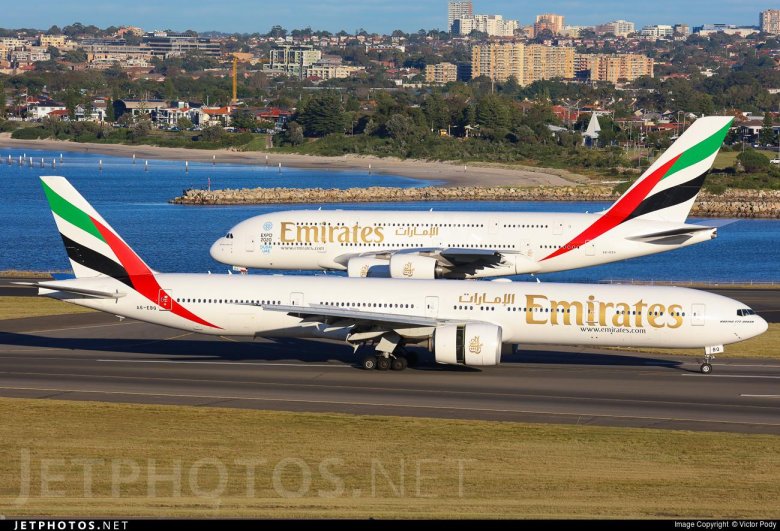 Airbus a 380 emirates