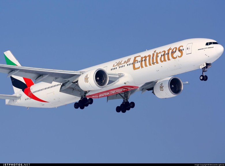 Boeing 777-300 emirates