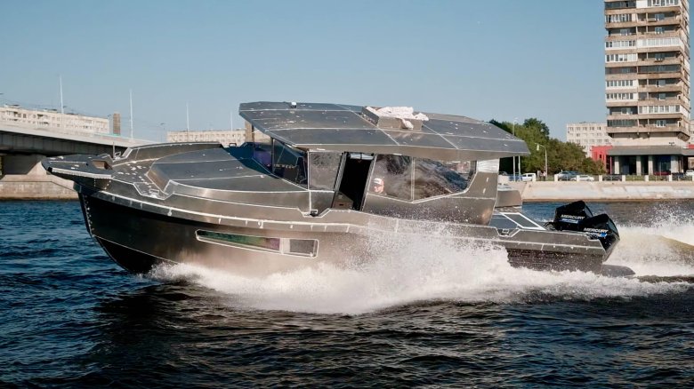 Волжанка 700 cabin voyager