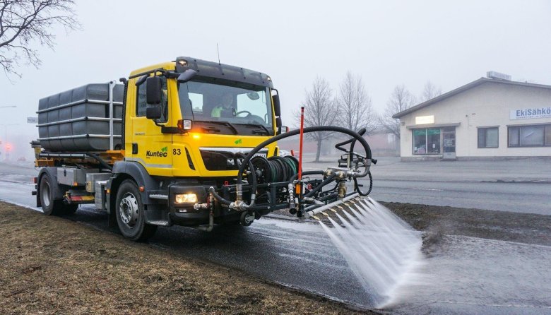 Поливомоечная машина вилли