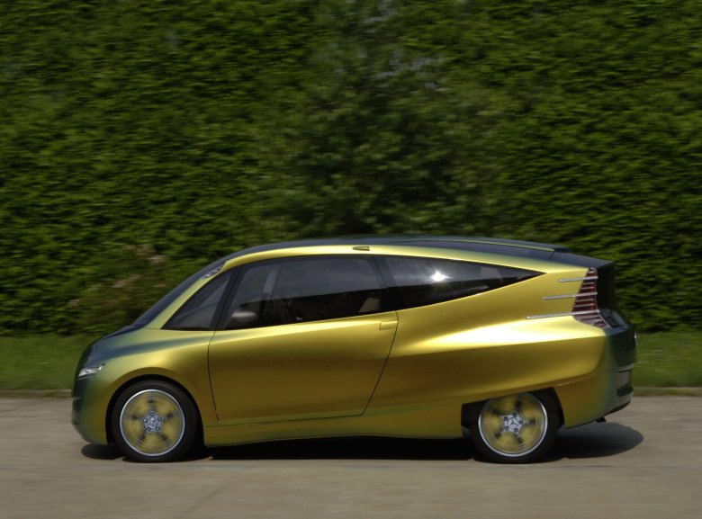 Mercedes benz bionic car