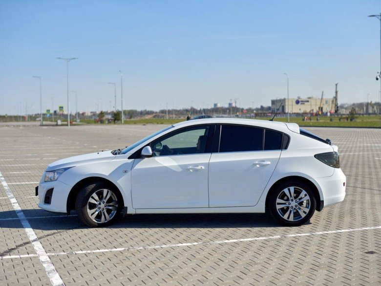 Шевроле круз хэтчбек 2013