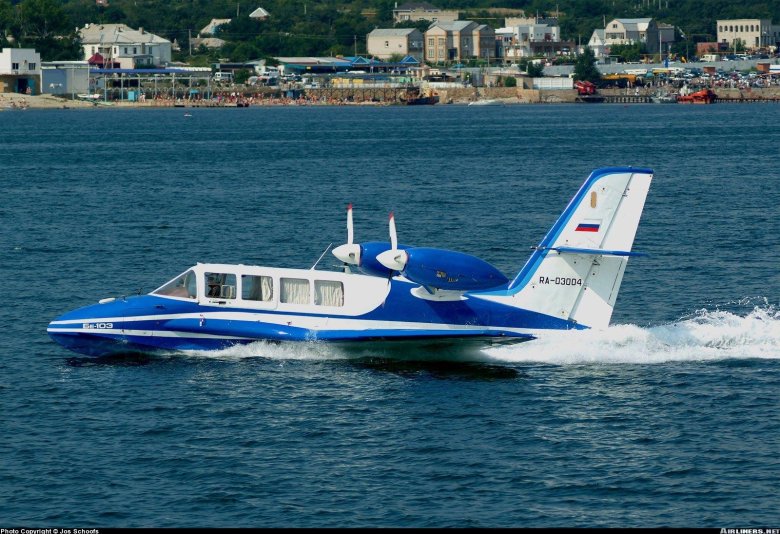 Самолет бе 103