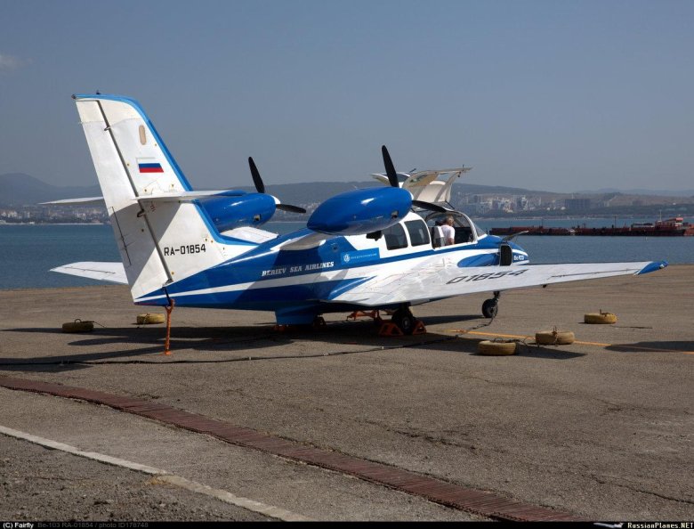 Гидросамолеты-амфибии аэроволга ла-8