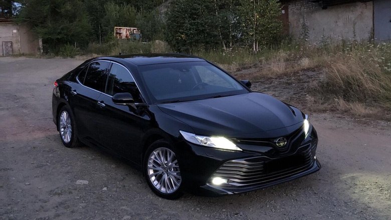Toyota camry xv70 черная тонированная