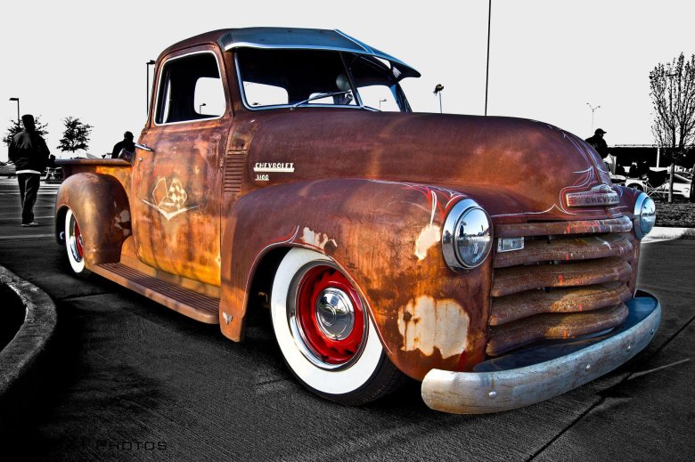 Ржавый chevrolet 3100