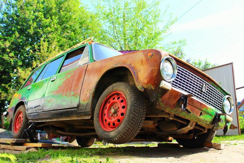 Ваз 2102 старая ржавая