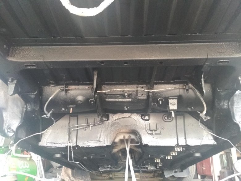 Peugeot 206 днище