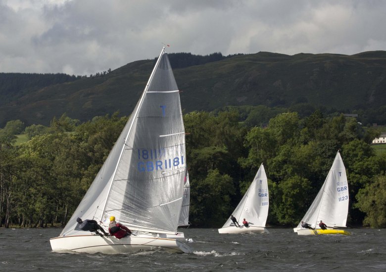 Швертбот летучий голландец