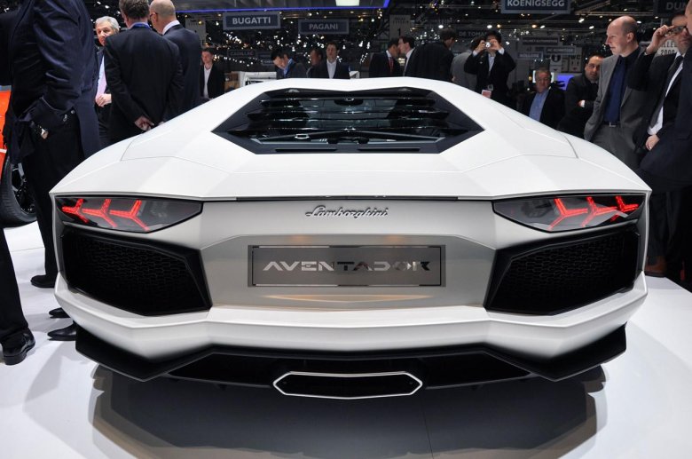 Lamborghini aventador lp700-4 2011
