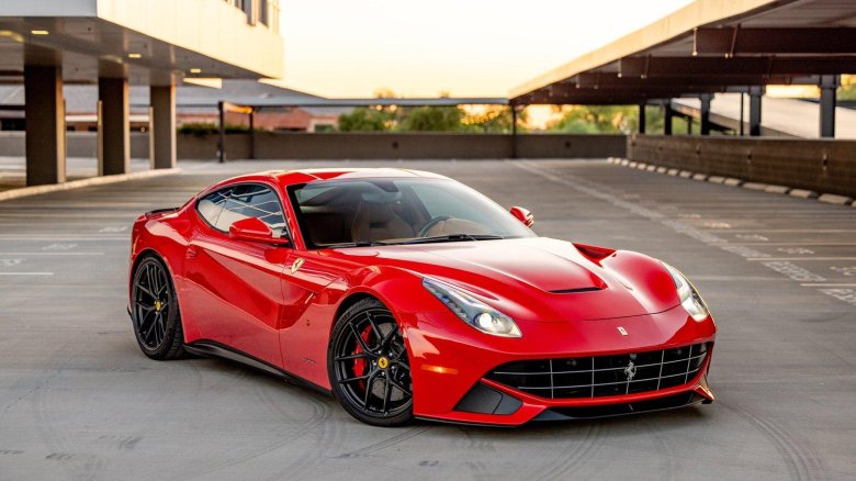 Феррари f 12 berlinetta