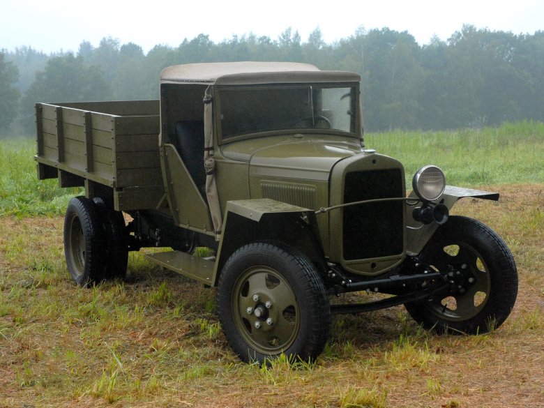 Грузовик полуторка газ аа