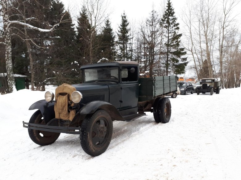 Грузовик полуторка газ аа