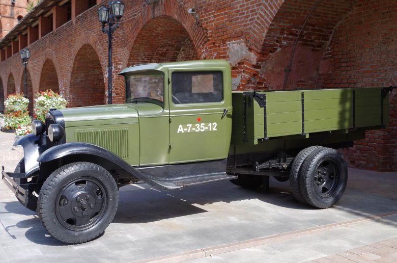 Грузовик газ аа