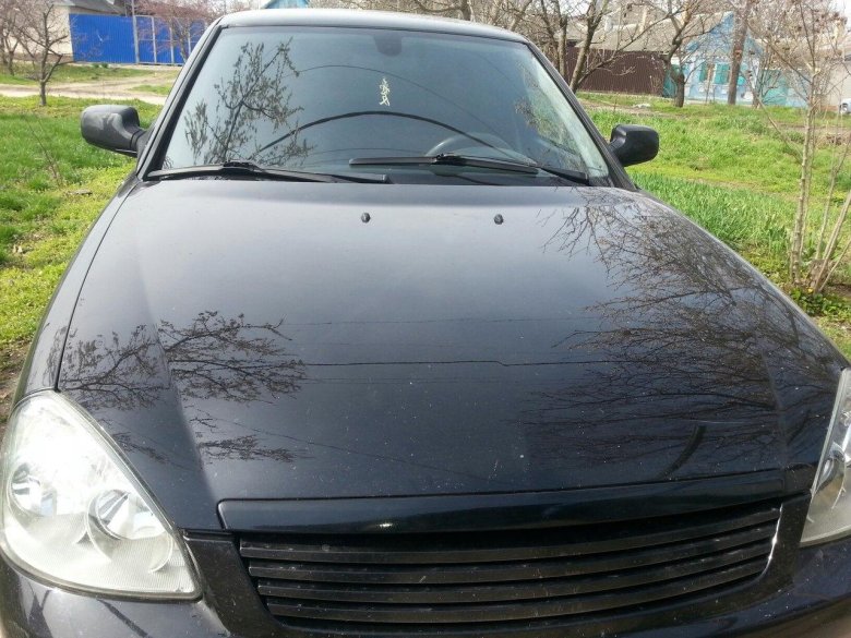 Лада приора черная