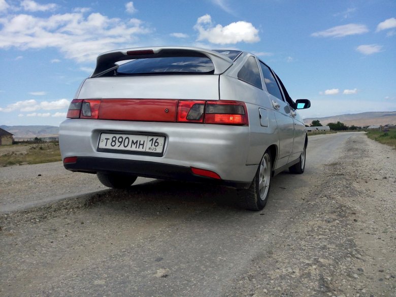 Ваз 2112 хэтчбек серебристый