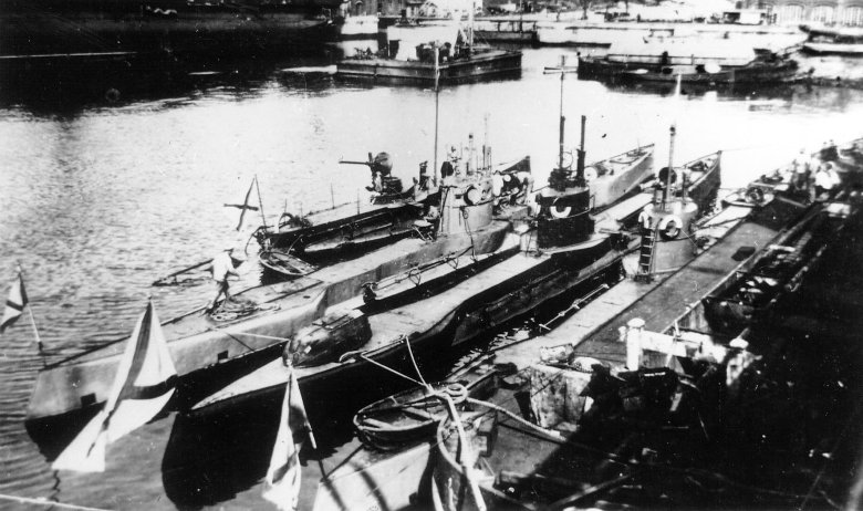 Подводная лодка дельфин 1904