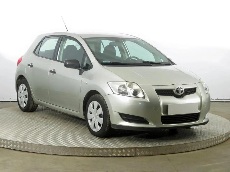 Тойота аурис 2008