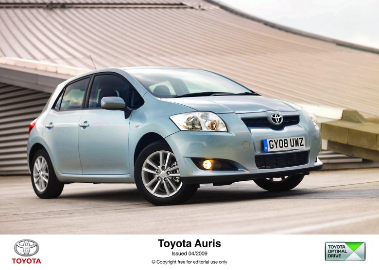 Тойота аурис 2007