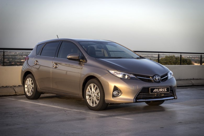 Toyota auris 2012
