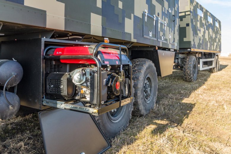 Урал некст 6х6 кемпер