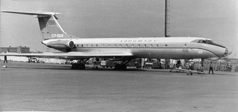 Ту 104 пассажирский самолёт