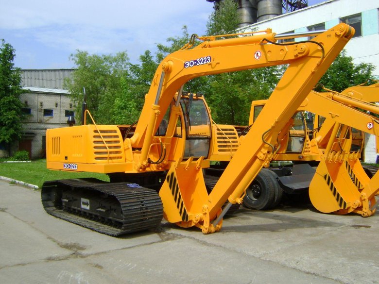 Амкодор эо-3223