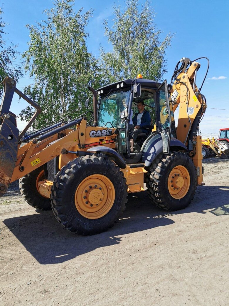Экскаватор-погрузчик case 695st